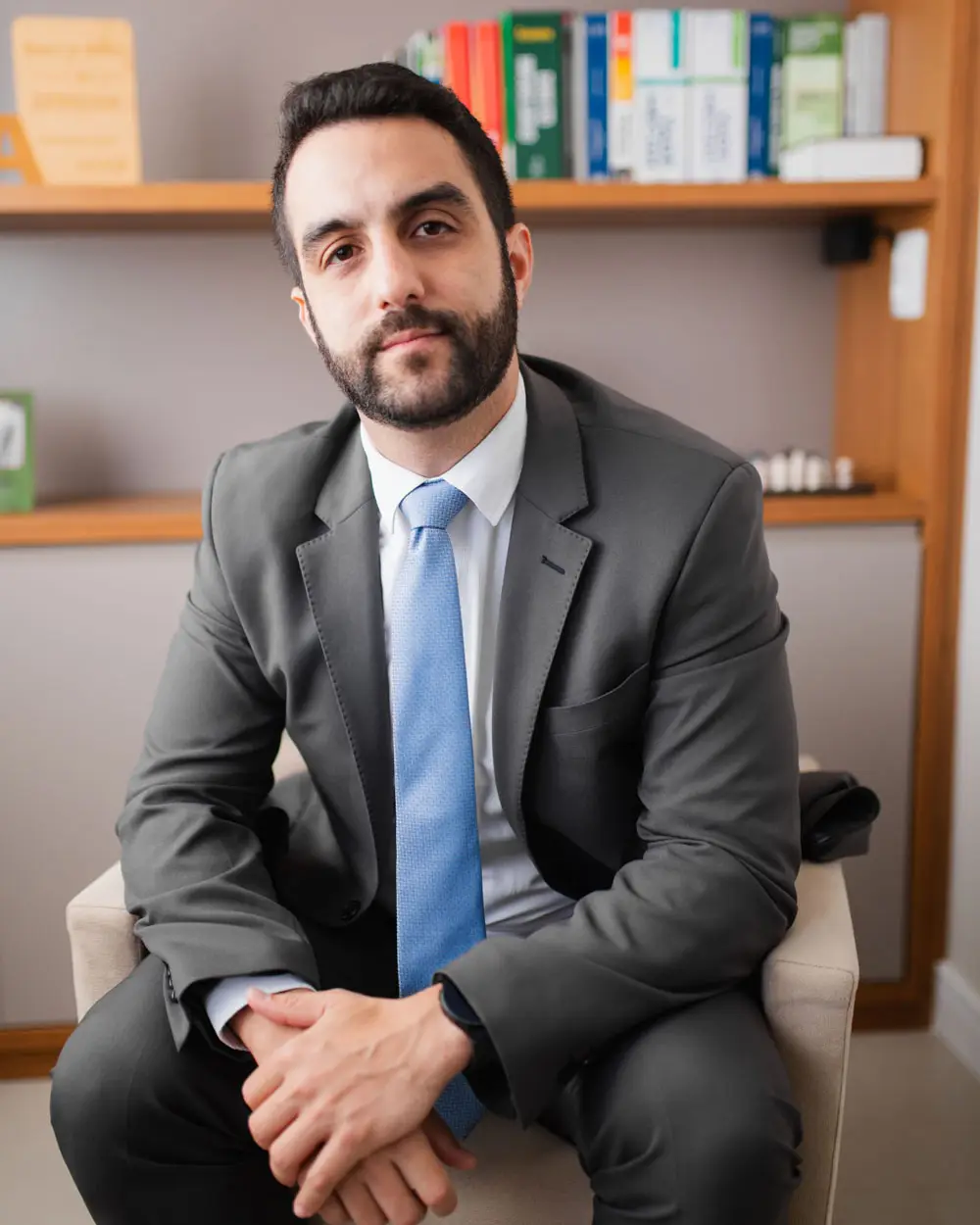 Foto - Dr. Murilo Carpaneda no escritório Coutinho e Santos Advogados Associados